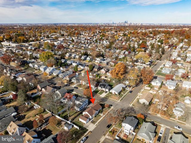 1900 W HIGH ST, Haddon Heights, NJ 08035