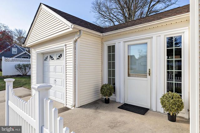 1900 W HIGH ST, Haddon Heights, NJ 08035