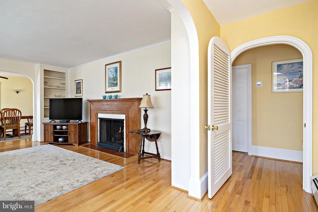 1900 W HIGH ST, Haddon Heights, NJ 08035