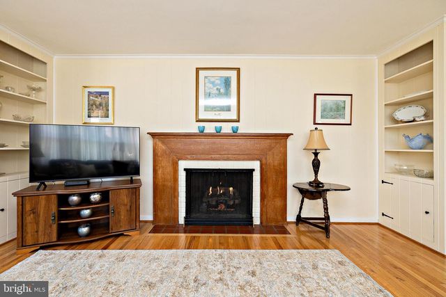 1900 W HIGH ST, Haddon Heights, NJ 08035