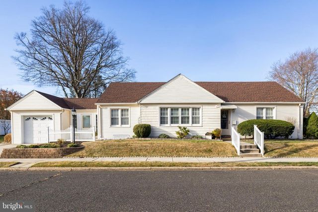 1900 W HIGH ST, Haddon Heights, NJ 08035