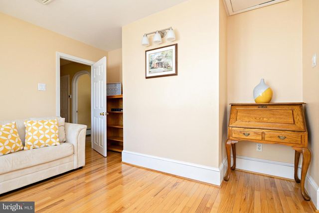 1900 W HIGH ST, Haddon Heights, NJ 08035