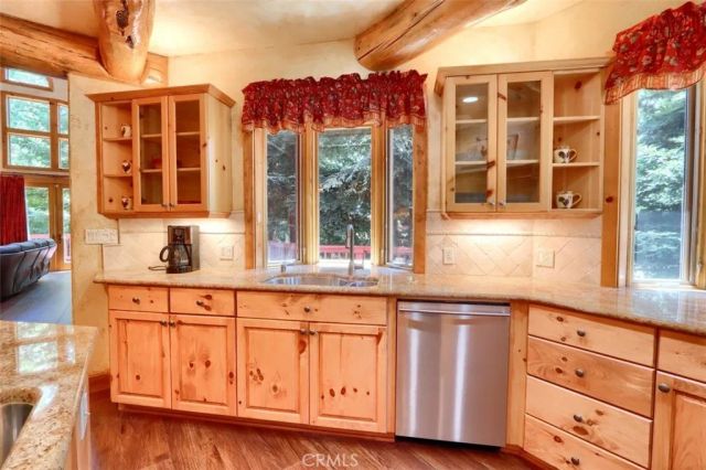 54736 Willow Cove Road, Bass Lake, CA 93604