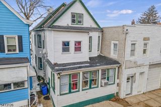 160 Burgess Pl, Passaic City, NJ 07055