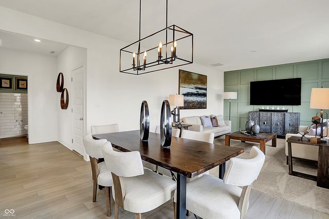 2885 Woods Edge Drive, Greenwood, IN 46143