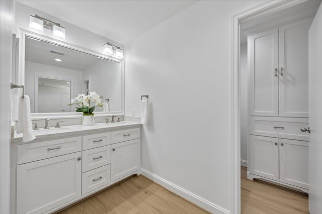 14131 Barryknoll Lane, Houston, TX 77079