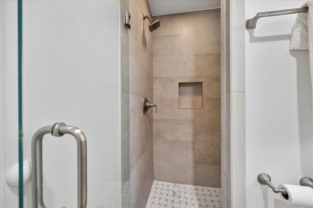 14131 Barryknoll Lane, Houston, TX 77079