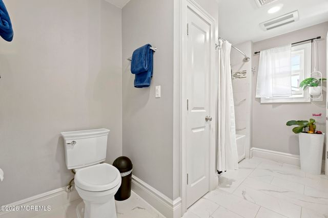 22 Belfast Avenue, Hazlet, NJ 07730