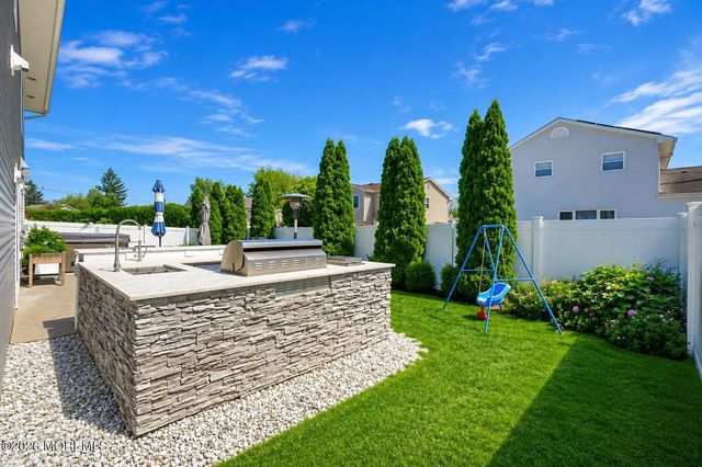 22 Belfast Avenue, Hazlet, NJ 07730