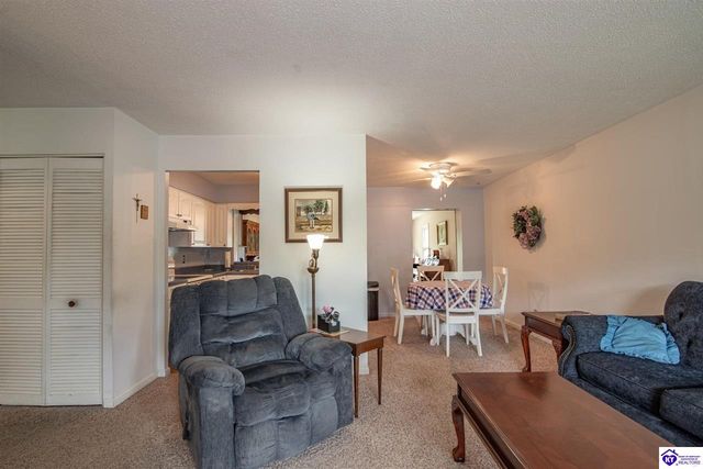 825 Crocus Drive, Radcliff, KY 40160