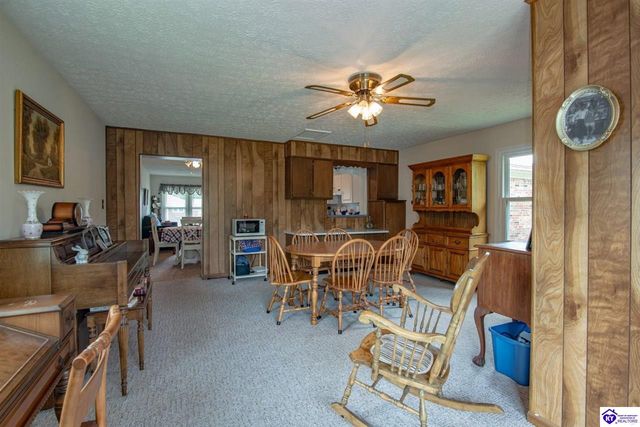 825 Crocus Drive, Radcliff, KY 40160