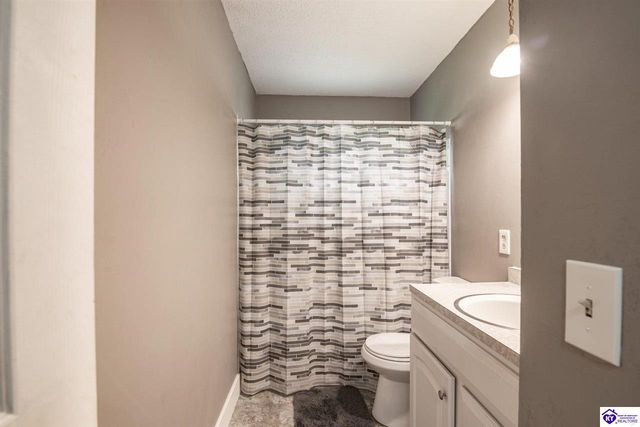 825 Crocus Drive, Radcliff, KY 40160