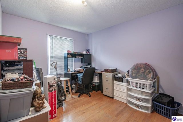 825 Crocus Drive, Radcliff, KY 40160