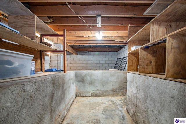 825 Crocus Drive, Radcliff, KY 40160