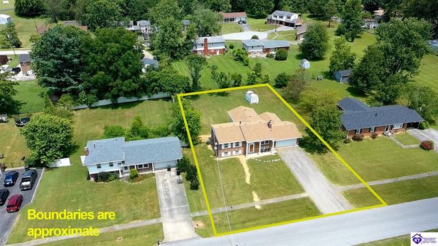 825 Crocus Drive, Radcliff, KY 40160