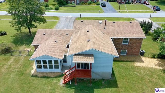 825 Crocus Drive, Radcliff, KY 40160