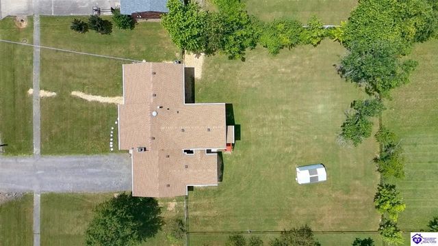 825 Crocus Drive, Radcliff, KY 40160