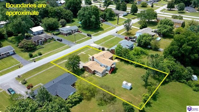 825 Crocus Drive, Radcliff, KY 40160