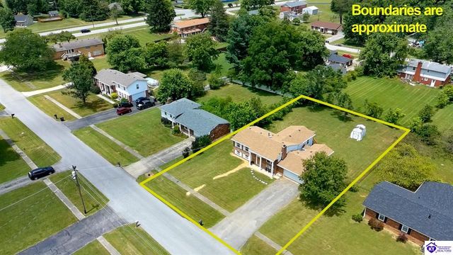 825 Crocus Drive, Radcliff, KY 40160