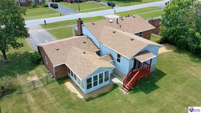 825 Crocus Drive, Radcliff, KY 40160