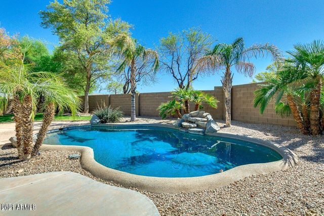 1347 E ROLLS Road, San Tan Valley, AZ 85143