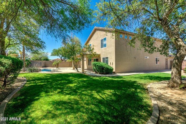 1347 E ROLLS Road, San Tan Valley, AZ 85143