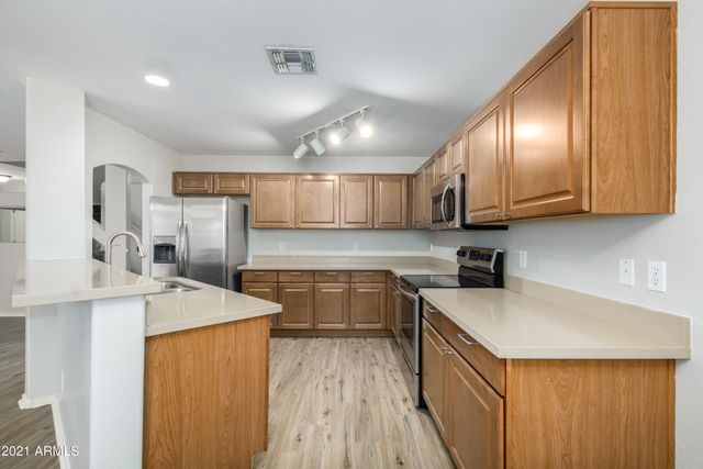 1347 E ROLLS Road, San Tan Valley, AZ 85143