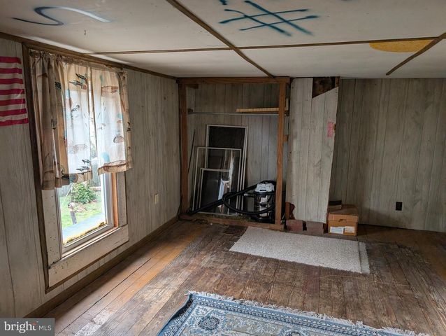 6 W STATE ST, Delmar, MD 21875