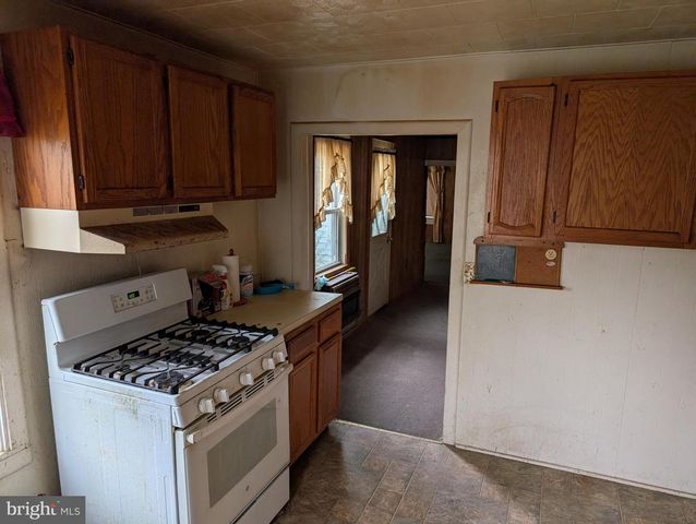 6 W STATE ST, Delmar, MD 21875