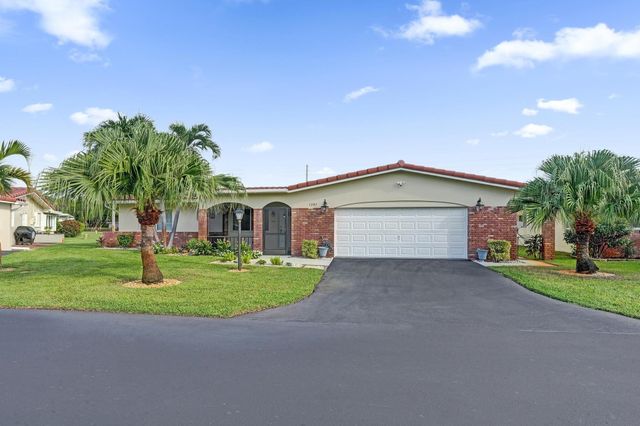 1281 NW 44th St, Deerfield Beach, FL 33064