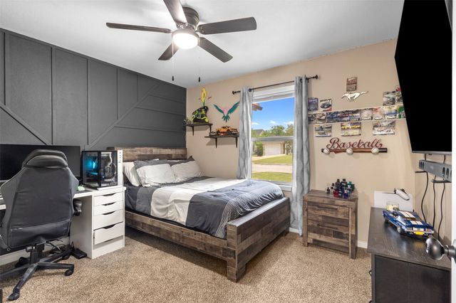 345 NW Lorna Street, Burleson, TX 76028