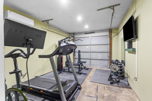 345 NW Lorna Street, Burleson, TX 76028