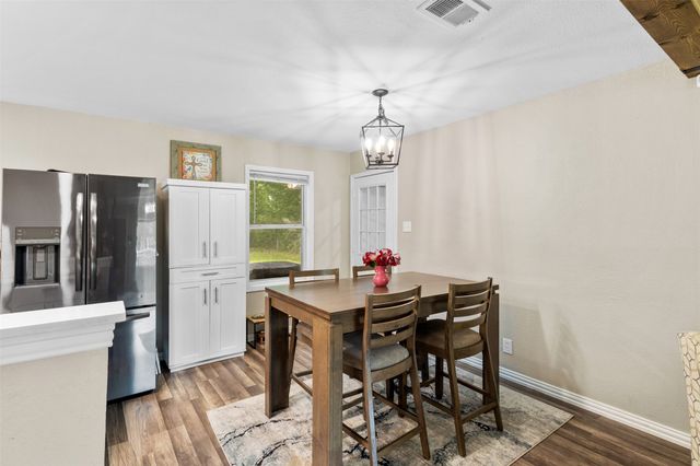 345 NW Lorna Street, Burleson, TX 76028