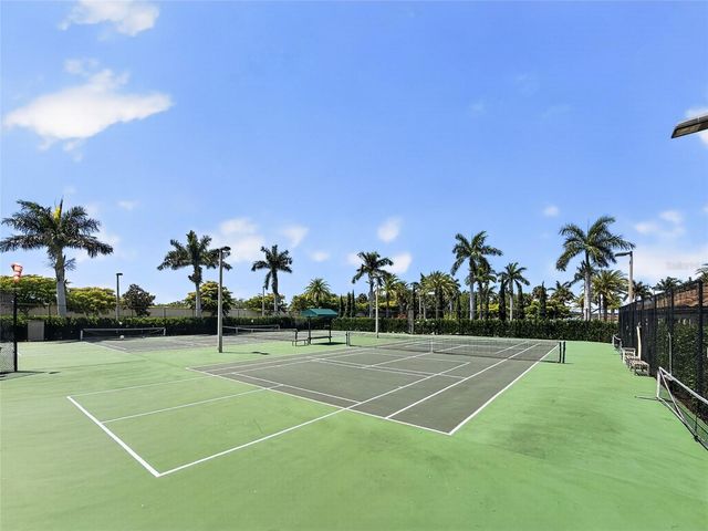 156 VENTOSA PLACE, Nokomis, FL 34275