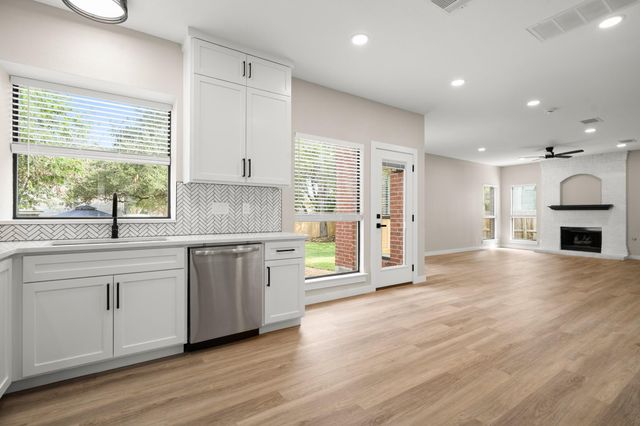 15204 English River LOOP, Leander, TX 78641