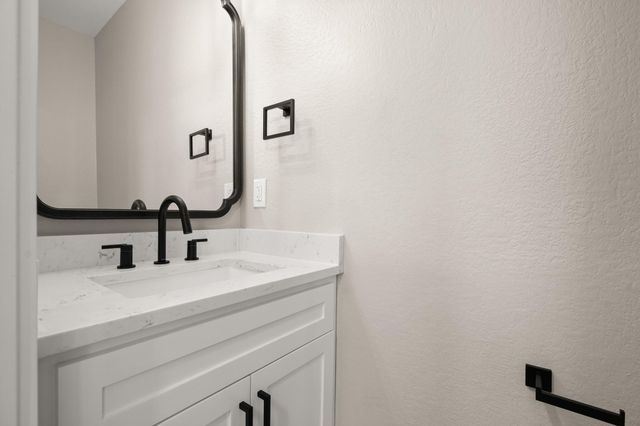 15204 English River LOOP, Leander, TX 78641