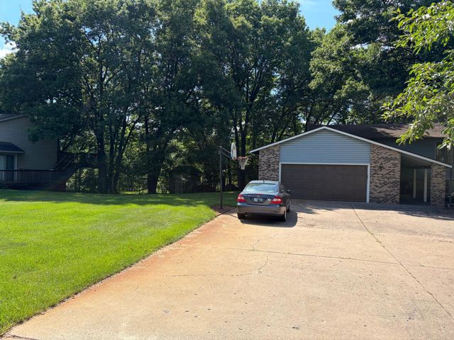 31522 Rum River Drive NE, Cambridge, MN 55008