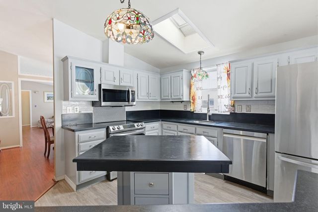 435 SPRING MEADOW CIR, New Hope, PA 18938