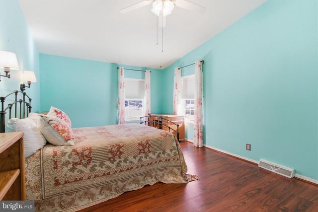 435 SPRING MEADOW CIR, New Hope, PA 18938