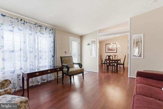 435 SPRING MEADOW CIR, New Hope, PA 18938