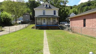 122 Carolina Avenue, Chester, WV 26034
