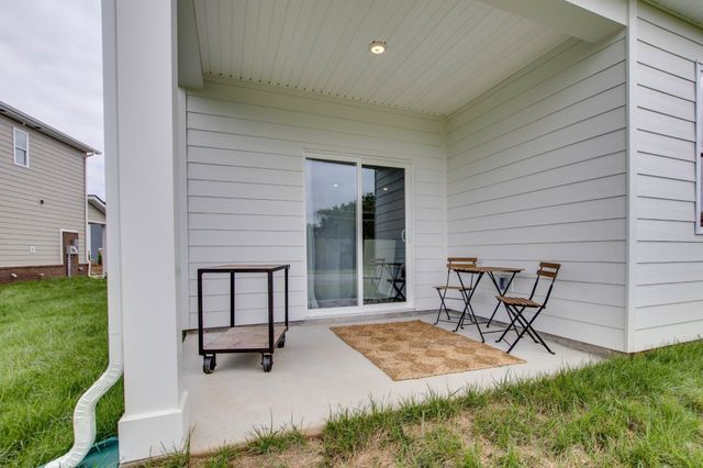 1013 Linn Cove Ct, Gallatin, TN 37066