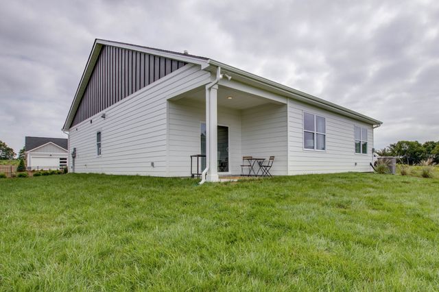 1013 Linn Cove Ct, Gallatin, TN 37066