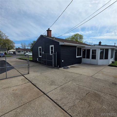 42 Glendale Lane, Cheektowaga, NY 14225