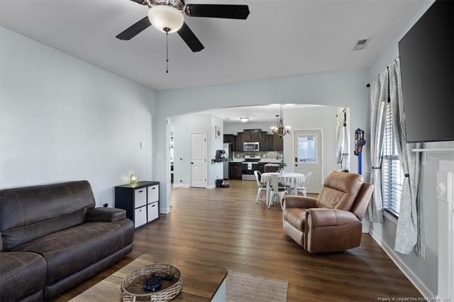 262 Yellowfoot Drive, Raeford, NC 28376