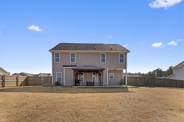 262 Yellowfoot Drive, Raeford, NC 28376