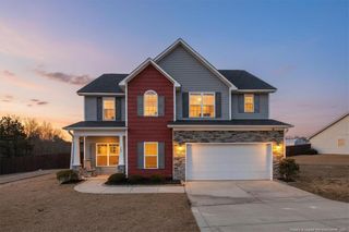 262 Yellowfoot Drive, Raeford, NC 28376