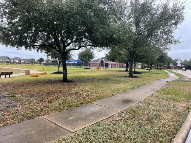 3114 Becker Glen Street, Fresno, TX 77545