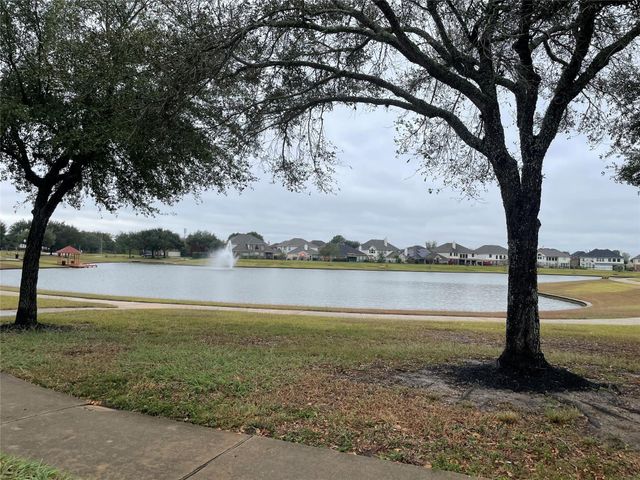 3114 Becker Glen Street, Fresno, TX 77545