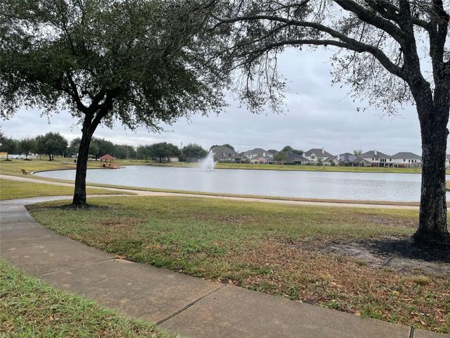 3114 Becker Glen Street, Fresno, TX 77545